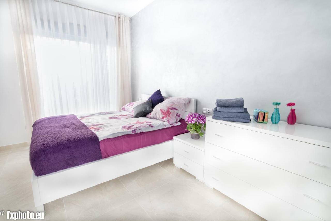 Eluxuria Sunny Villa Torrevieja Exteriör bild