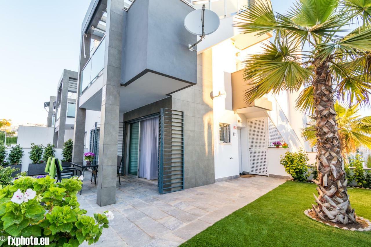 Eluxuria Sunny Villa Torrevieja Exteriör bild